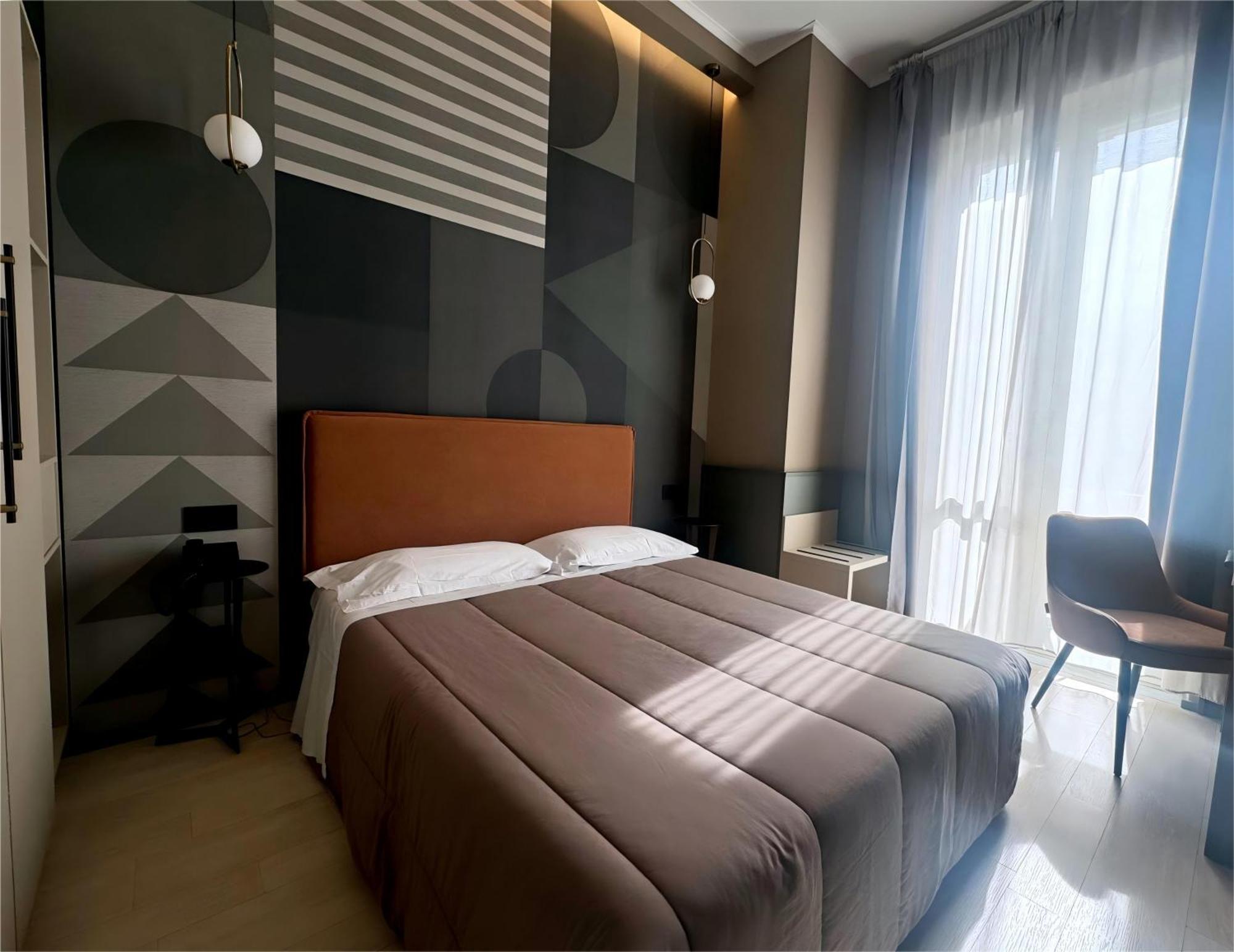 The B Place, Rome